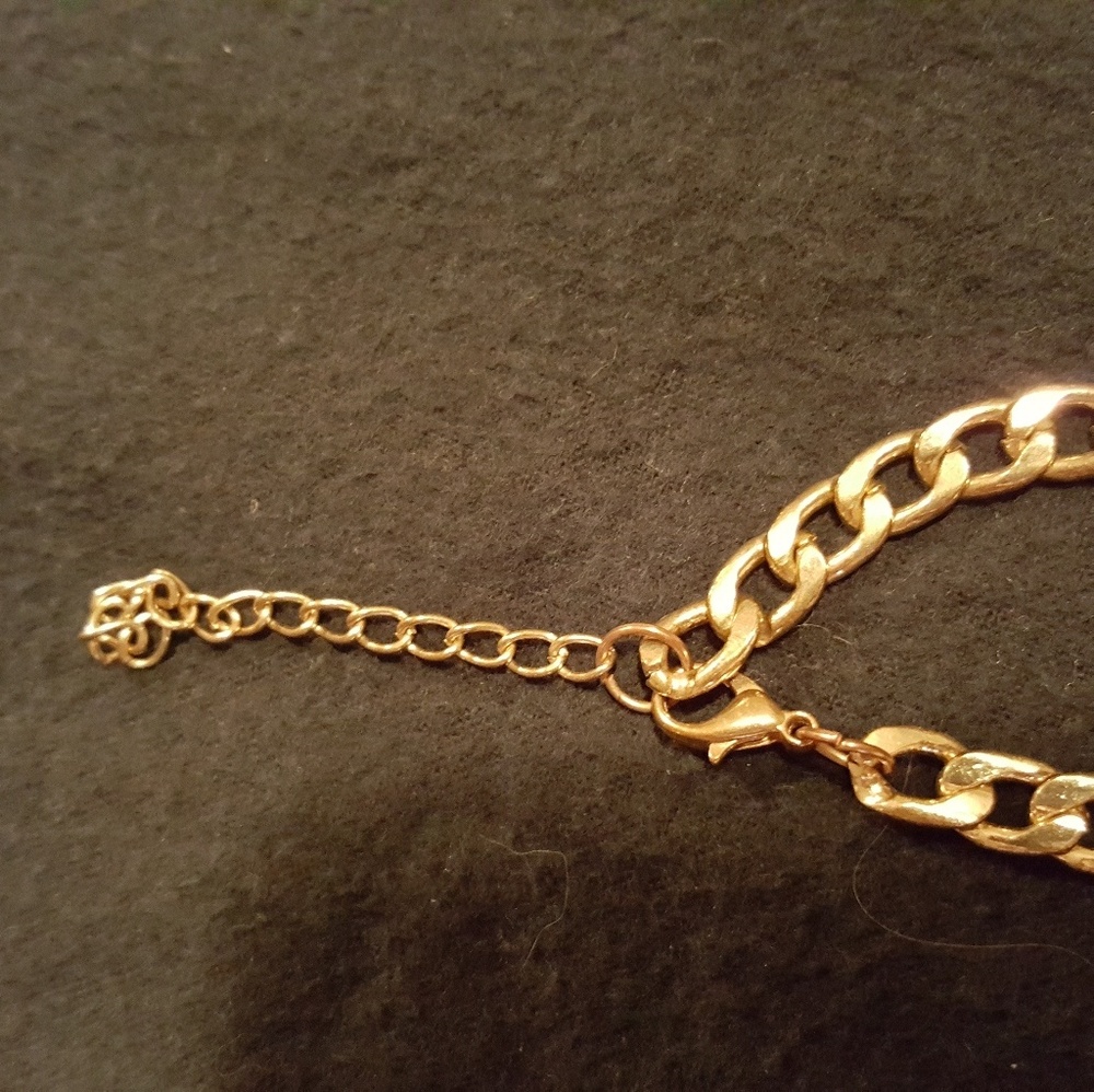 Necklace - Picture 2 of 4
